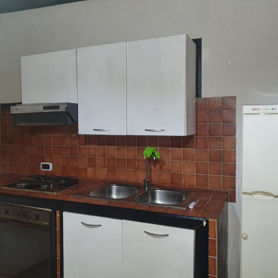 B E B Bascus Argius Vila Cagliari Exterior foto
